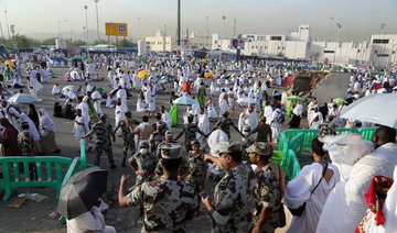 Haj violators caught trying to enter Mashair in female clothing