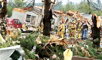 Storms pummel central US, tornadoes kill 2