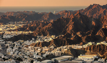 Oman slashes minimum wage requirement for expats bringing in families