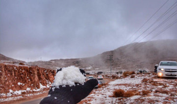 Snow falls in Tabuk at night, vanishes at sunrise