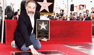 ‘Homeland’ star Mandy Patinkin pleads for refugees