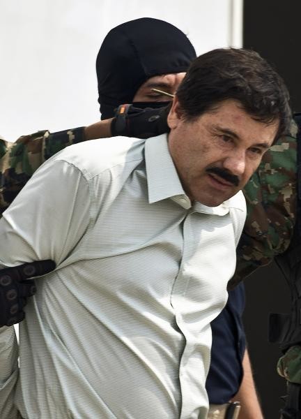 Mexico drug lord Guzman hurt eluding capture