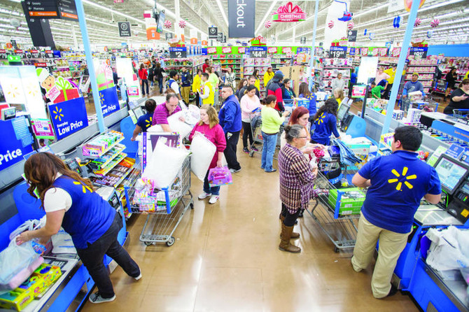 Walmart unveils mobile pay service, challenging Apple