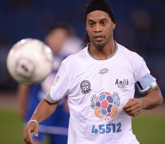 Brazil’s Ronaldinho to visit Pakistan