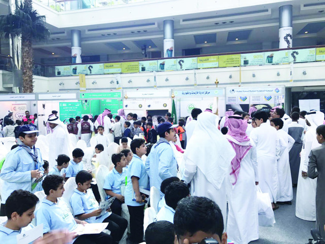 Book exhibition, Arab reading challenge launched in Jeddah