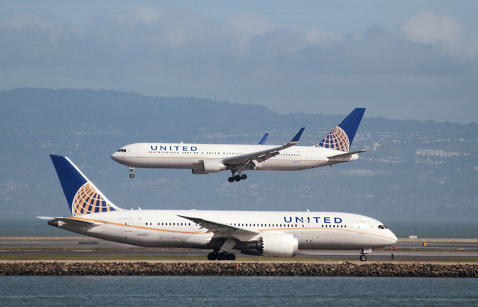 United Air removes couple traveling to wedding from plane