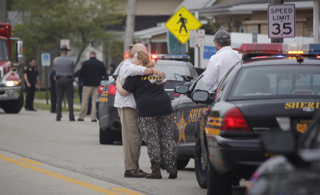 US gunman kills police officer, 2 nursing home employees