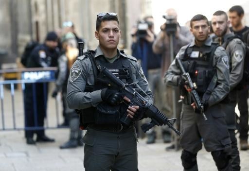 Jordanian stabs Israeli officer in Jerusalem, shot dead: police