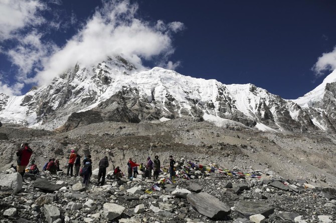 S. African Everest permit dodger arrested