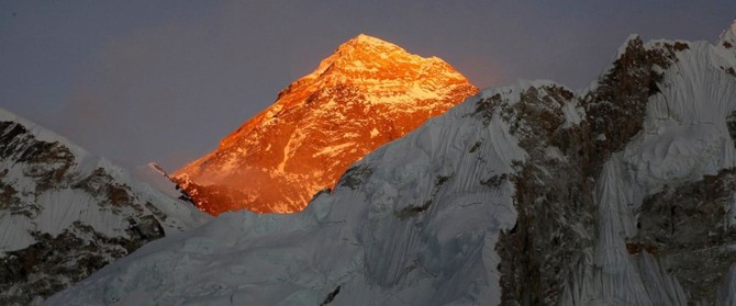 American climber dies, Indian missing on Everest