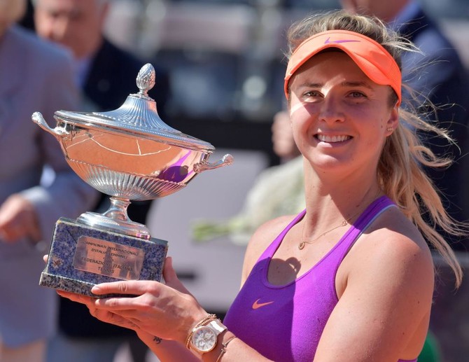 Svitolina surges to No. 1 with Italian Open win