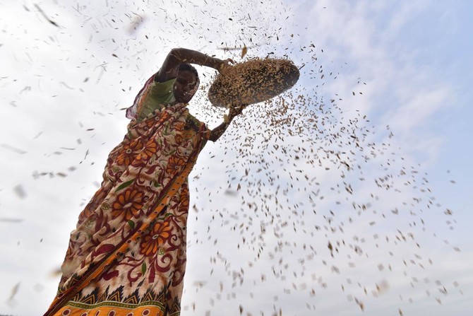 Indian farmers step up strike after six die in firing