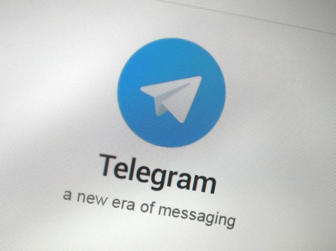 Russia threatens Telegram app with ban