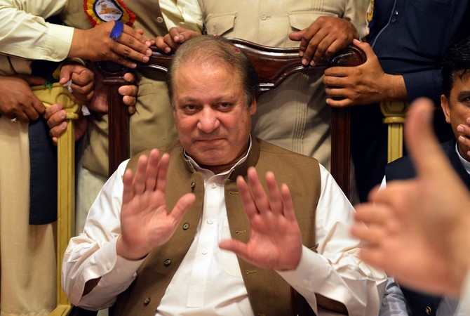 Sharif formally steps down as Pakistan’s PM