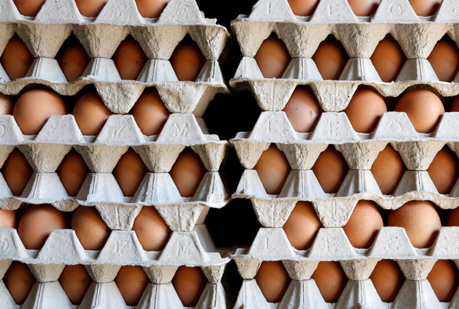 Tainted eggs scandal spreads to Britain, France