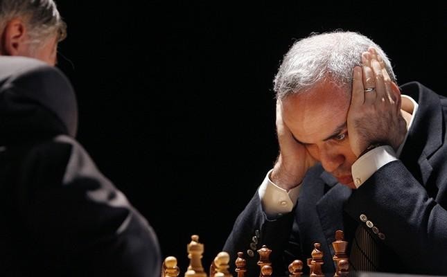 Kasparov, the retired champ who can not give up chess