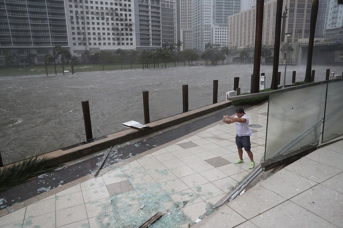 Irma churns through central Florida, leaves trail of destruction