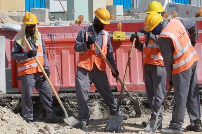 Qatar, FIFA urged to protect 800,000 World Cup 2022 workers from desert heat