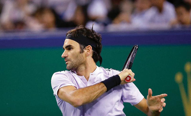 Federer sets his own rules