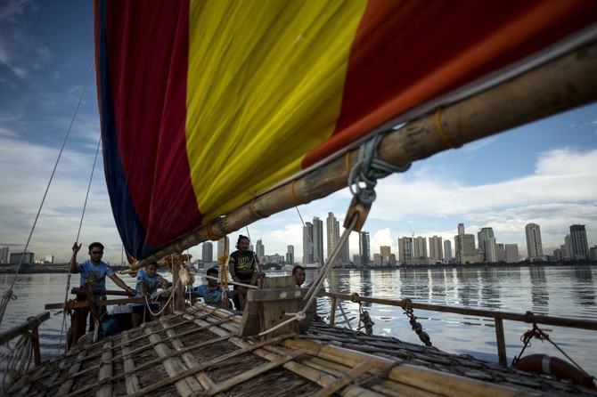 After conquering Everest, Philippine adventurer sets sail for China on an ancient boat