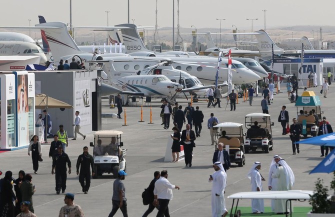 Dubai Airshow opens with Emirates’ $15.1 billion deal with Boeing