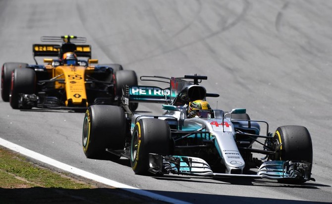 Hamilton targets win as Formula One pack scramble for points