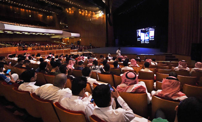 Filmmaking incubator for Saudis training in Hollywood