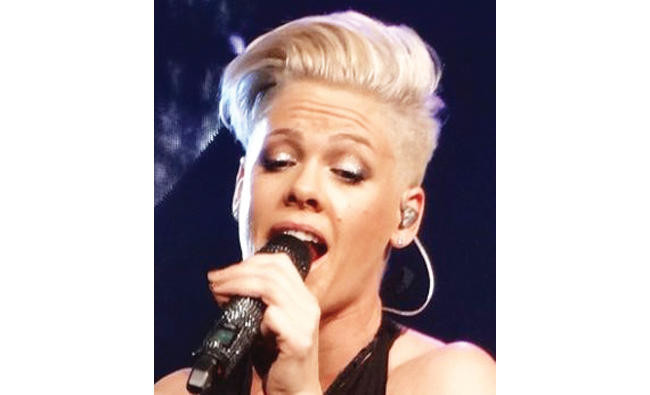 P!nk to perform US anthem at Super Bowl