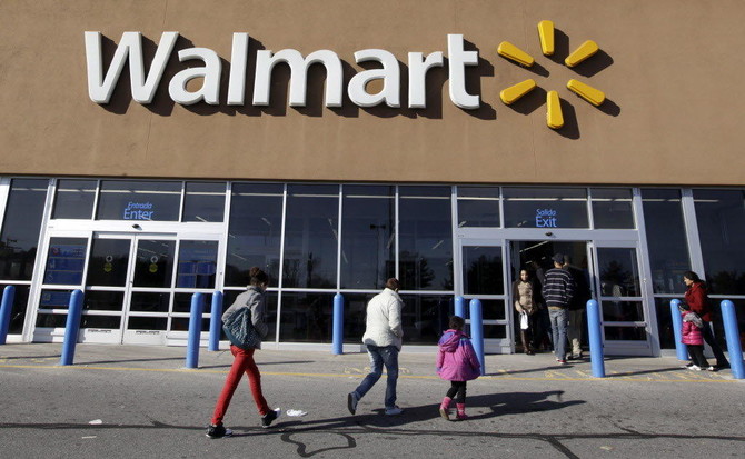 Walmart gives pay raise to some employees, others receive pink slips