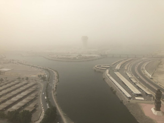 Sandstorms hit Saudi Arabia's western region