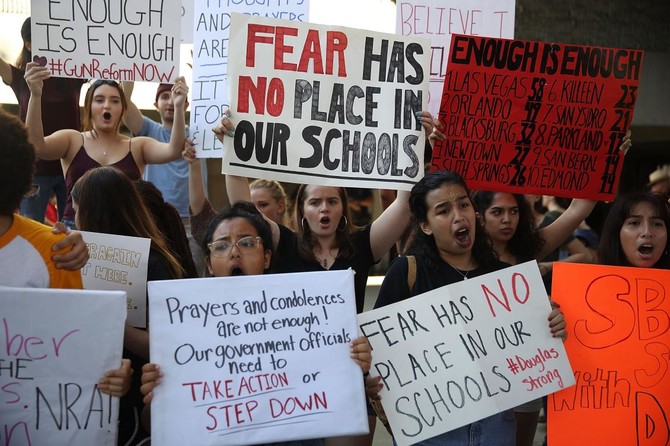 US students plan Washington march to demand gun control after mass shooting