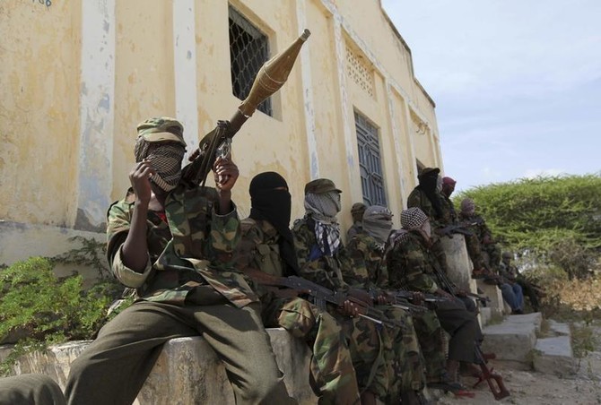 Suicide bomber rams car into Somali military base: military