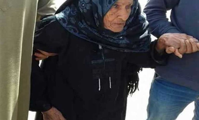 Grand old Dame of 103 casts her vote in Egypt presidential elections 